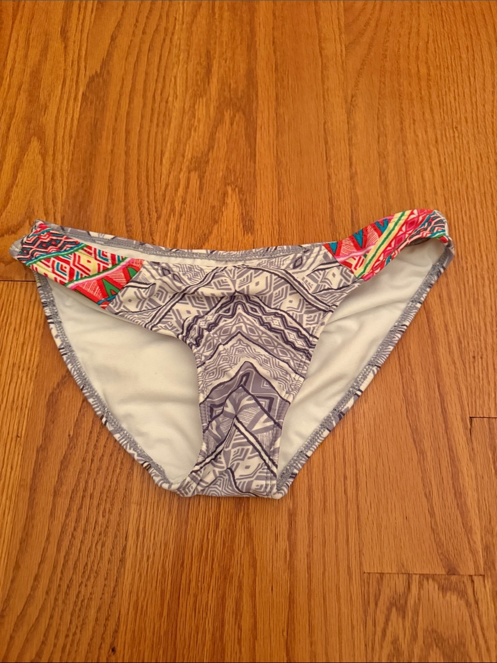Xhilaration Light Gray‎ Bikini Bottom with Colorful Accent Size Medium